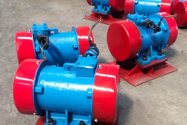 倉壁振動(dòng)器